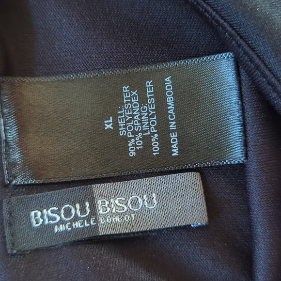 Bisou Bisou. Black Short Sleeve Peplum Top. Size XL. - Picture 3 of 10